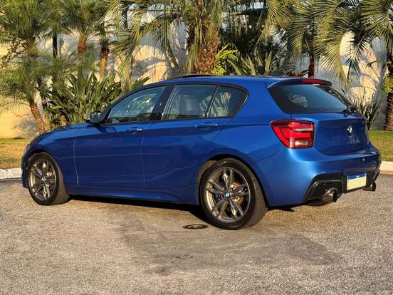 BMW-M 135i-3.0 24V TURBO GASOLINA 4P AUTOMÁTICO BMW-M 135i-2014