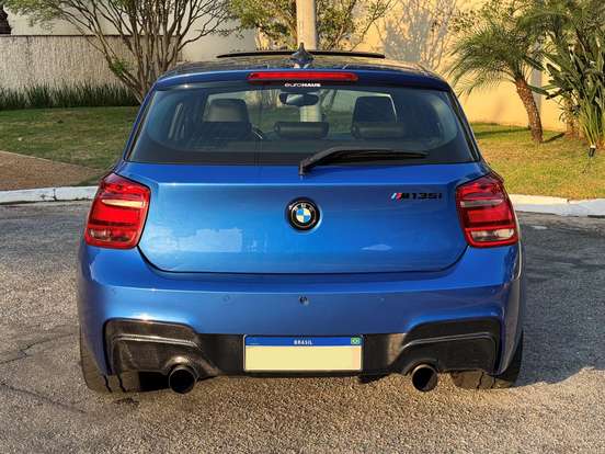 BMW-M 135i-3.0 24V TURBO GASOLINA 4P AUTOMÁTICO BMW-M 135i-2014