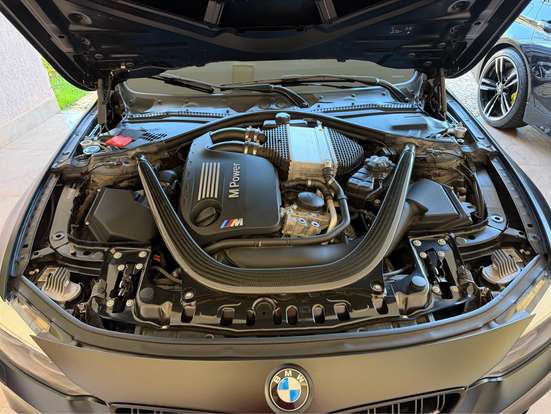 BMW-M4-2019