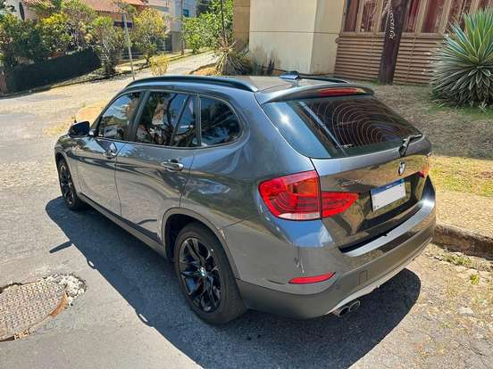 BMW-X1-2015
