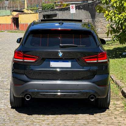 BMW-X1-2021