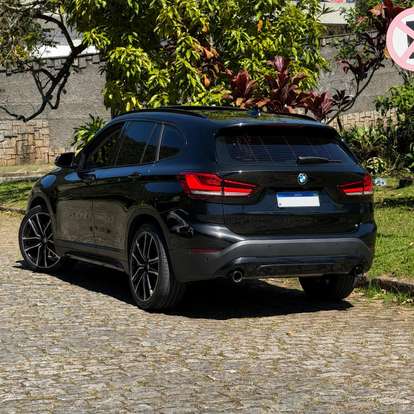 BMW-X1-2021