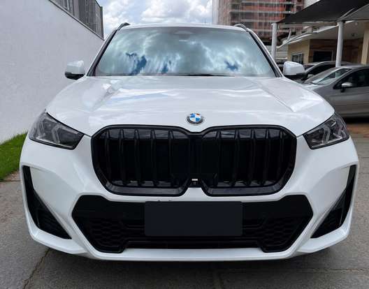 BMW-X1-2024