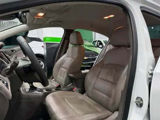 CHEVROLET-CRUZE-2017
