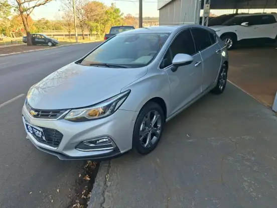 CHEVROLET-CRUZE-2018