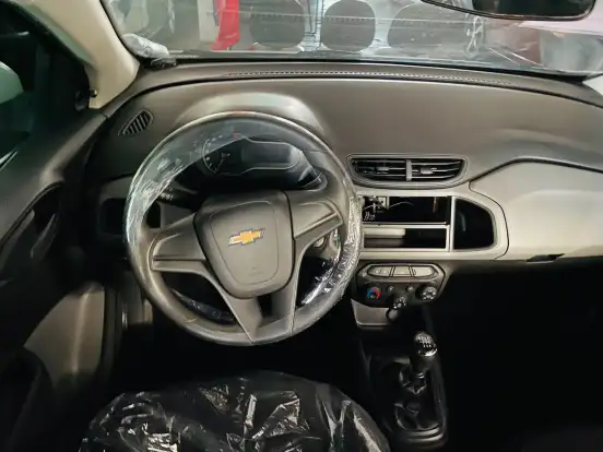 CHEVROLET-ONIX-2018