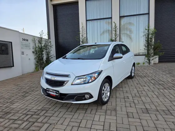 CHEVROLET ONIX 1.0 MPFI LOLLAPALOOZA 8V FLEX 4P MANUAL