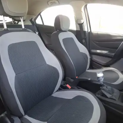 CHEVROLET-ONIX-2015