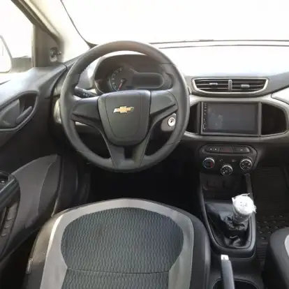 CHEVROLET-ONIX-2015