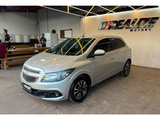 CHEVROLET ONIX 1.4 MPFI LTZ 8V FLEX 4P MANUAL