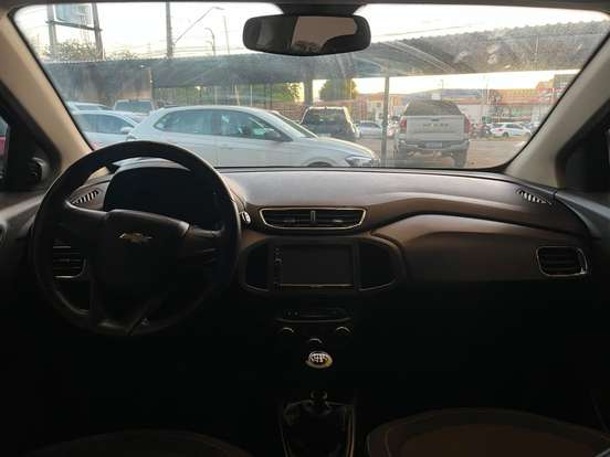 CHEVROLET-ONIX-2014
