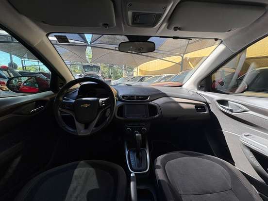 CHEVROLET-PRISMA-2015
