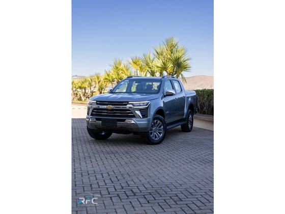 CHEVROLET S10 2.8 16V TURBO DIESEL HIGH COUNTRY CD 4X4 AUTOMÁTICO