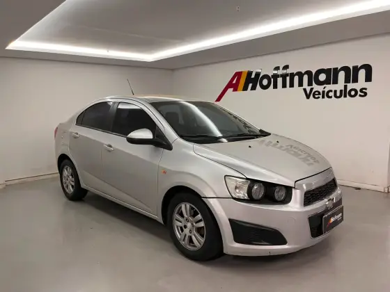 CHEVROLET SONIC 1.6 LT 16V FLEX 4P AUTOMÁTICO CHEVROLET SONIC 1.6 LT 16V FLEX 4P AUTOMÁTICO