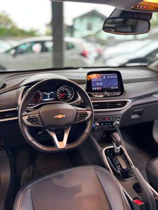 CHEVROLET-TRACKER-2025