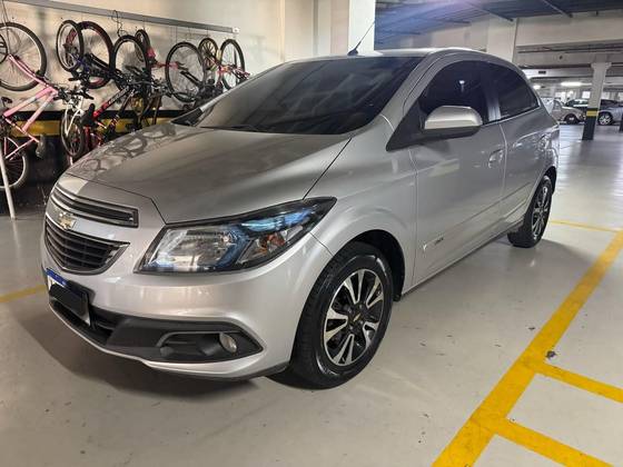 CHEVROLET ONIX 1.4 MPFI LTZ 8V FLEX 4P AUTOMÁTICO
