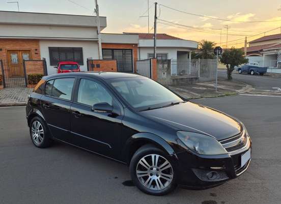 CHEVROLET-VECTRA-2.0 MPFI GT HATCH 8V FLEX 4P MANUAL CHEVROLET-VECTRA-2009