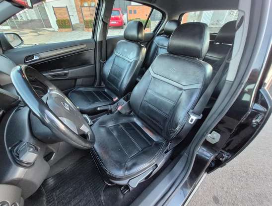 CHEVROLET-VECTRA-2.0 MPFI GT HATCH 8V FLEX 4P MANUAL CHEVROLET-VECTRA-2009