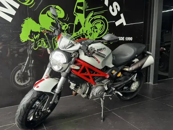 DUCATI-MONSTER 796-2013