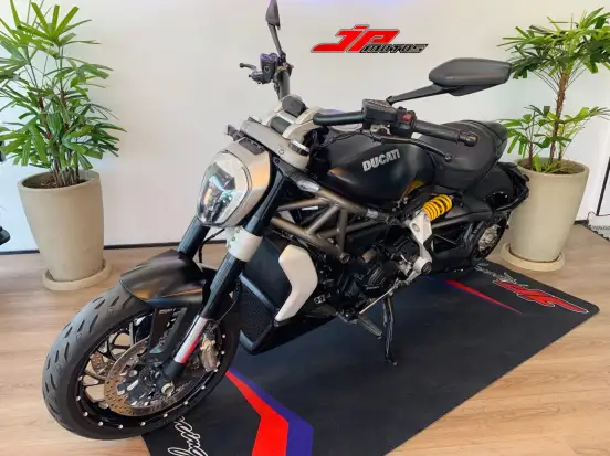 DUCATI-XDIAVEL-2017