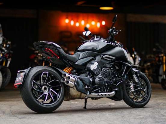 DUCATI-DIAVEL V4 DUCATI-DIAVEL V4-2025