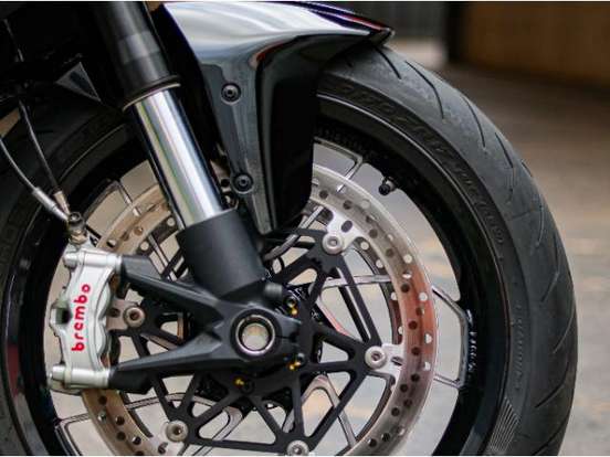 DUCATI-DIAVEL V4-2025