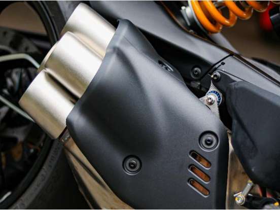 DUCATI-DIAVEL V4-2025
