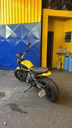 DUCATI-SCRAMBLER ICON-2015