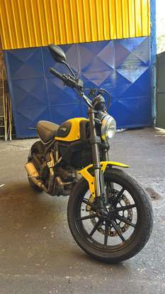 DUCATI-SCRAMBLER ICON-2015