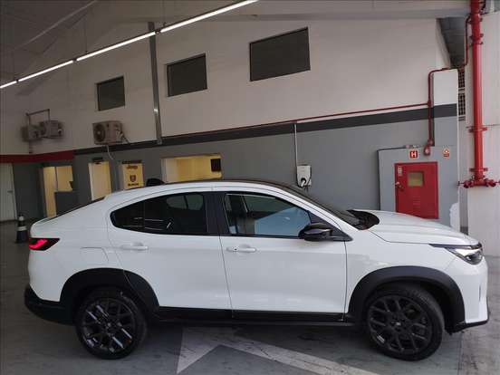 FIAT-FASTBACK-2025