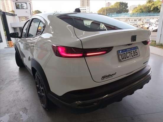 FIAT-FASTBACK-1.0 TURBO 200 HYBRID IMPETUS CVT FIAT-FASTBACK-2025