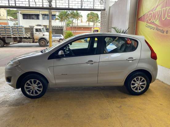 FIAT-PALIO-2017