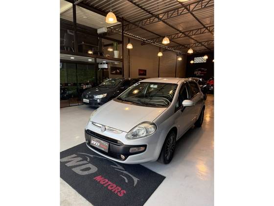 FIAT PUNTO 1.4 ATTRACTIVE 8V FLEX 4P MANUAL