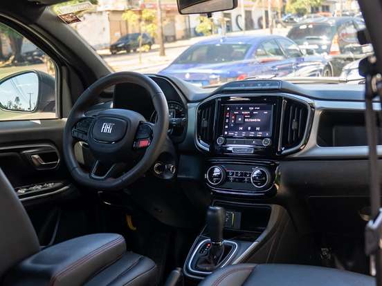 FIAT-STRADA-1.0 TURBO 200 FLEX ULTRA CD CVT FIAT-STRADA-2023