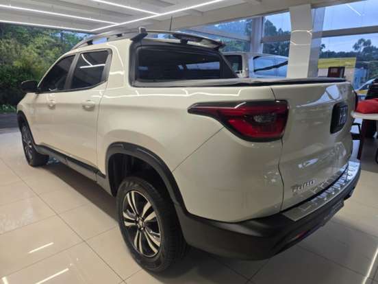 FIAT-TORO-2024