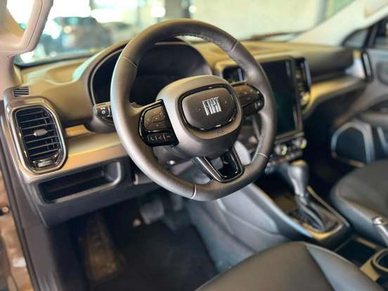 FIAT-TORO-2.2 TURBO DIESEL VOLCANO 4WD AT9 FIAT-TORO-2025