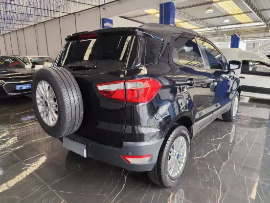 FORD-ECOSPORT-2016