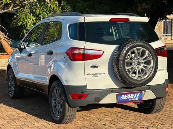 FORD-ECOSPORT-2013
