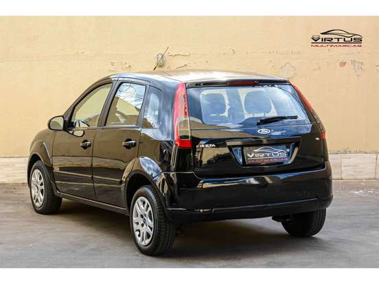 FORD-FIESTA-2011