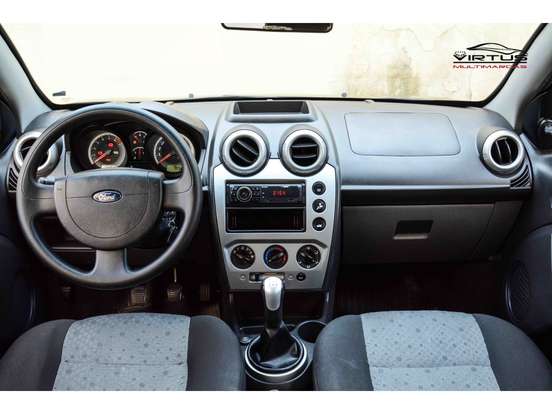 FORD-FIESTA-2011