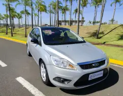 FORD FOCUS 1.6 GL 16V FLEX 4P MANUAL FORD FOCUS 1.6 GL 16V FLEX 4P MANUAL