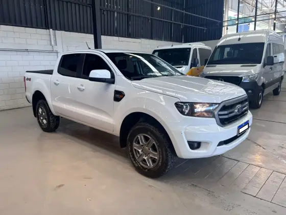 FORD RANGER 2.2 XLS 4X4 CD 16V DIESEL 4P AUTOMÁTICO