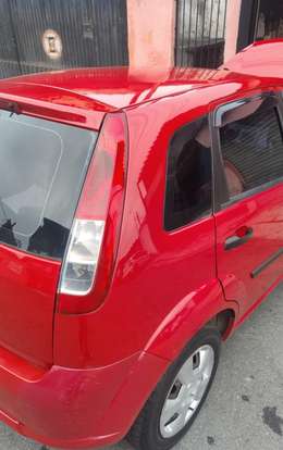 FORD-FIESTA-2008