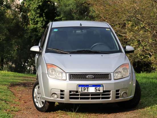 FORD-FIESTA-1.6 MPI CLASS SEDAN 8V FLEX 4P MANUAL FORD-FIESTA-2009