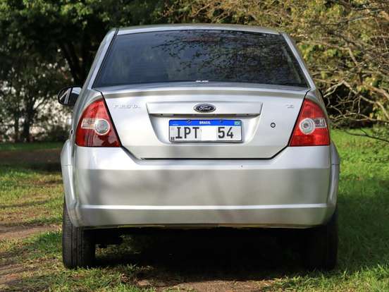 FORD-FIESTA-1.6 MPI CLASS SEDAN 8V FLEX 4P MANUAL FORD-FIESTA-2009