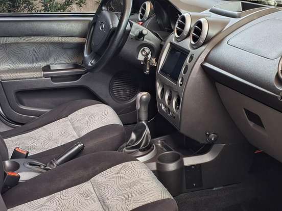 FORD-FIESTA-1.6 MPI CLASS SEDAN 8V FLEX 4P MANUAL FORD-FIESTA-2009