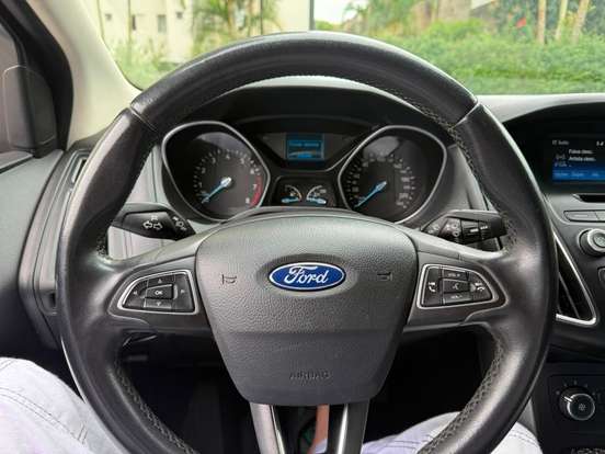 FORD-FOCUS-2018