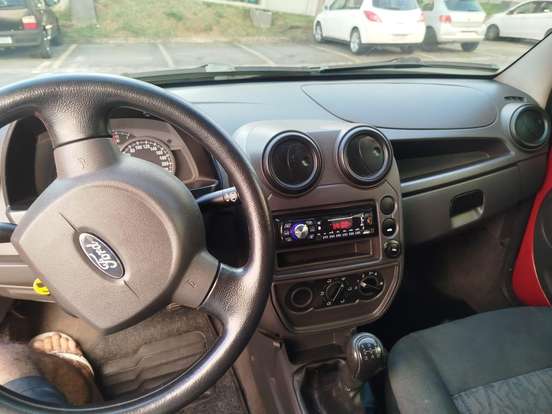 FORD-KA-2010