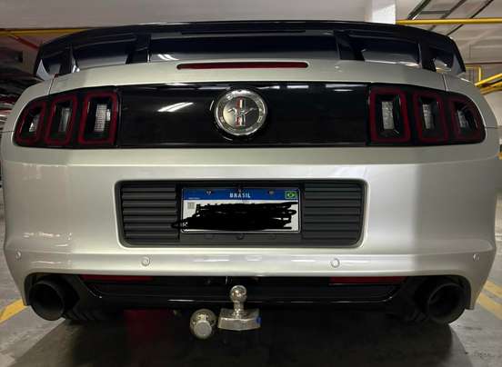 FORD-MUSTANG-2012