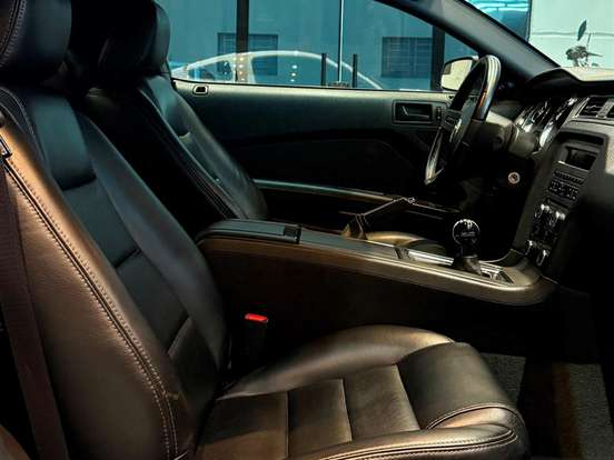 FORD-MUSTANG-5.0 COUPE V8 4V TI-VCT GASOLINA 2P MANUAL FORD-MUSTANG-2011